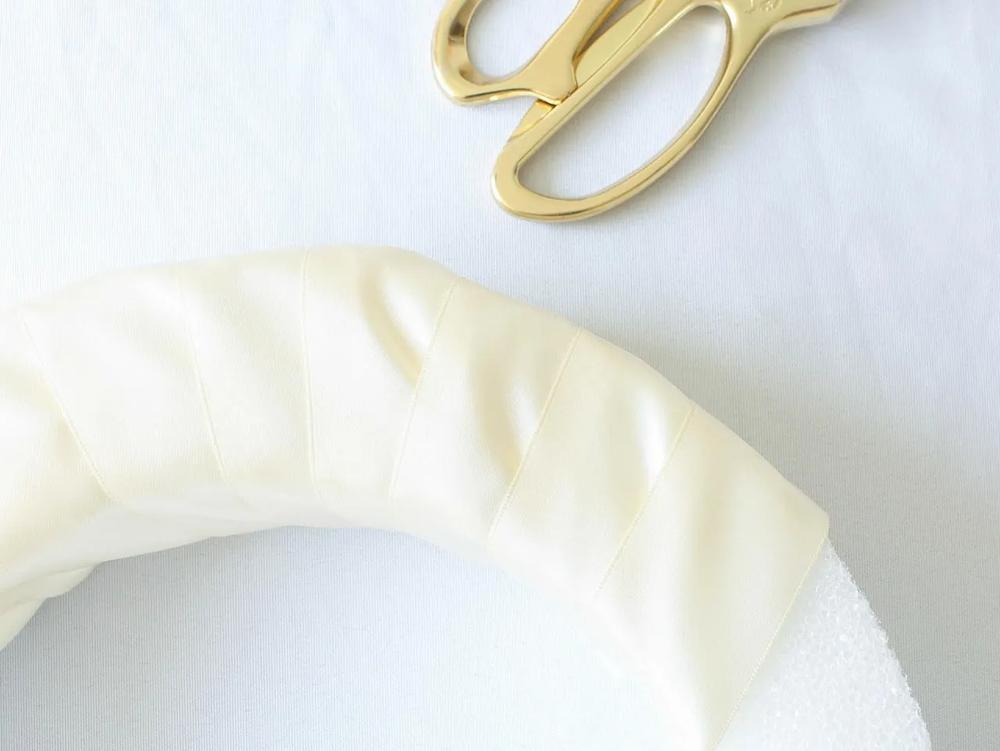 DIY Rustic Bride and Groom Chair Backer Wreaths step 1 part 1
