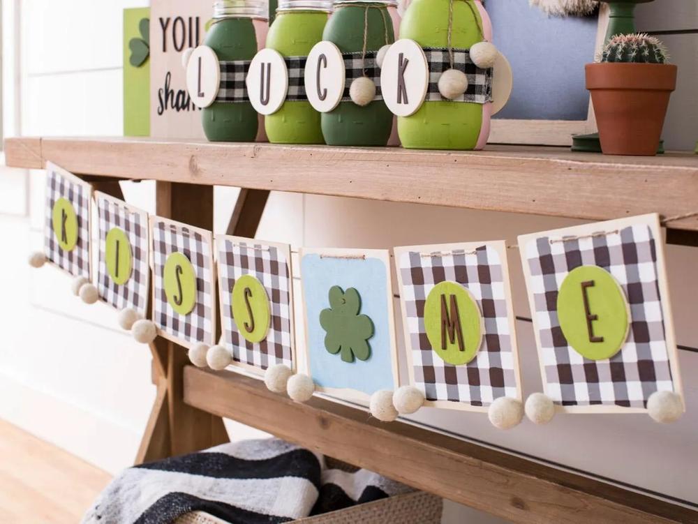 DIY "Kiss Me" St. Patrick's Day Garland step 11