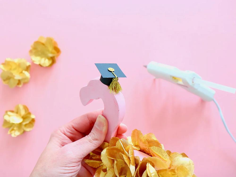 Flamingo and Coconut Centerpiece Idea step 4