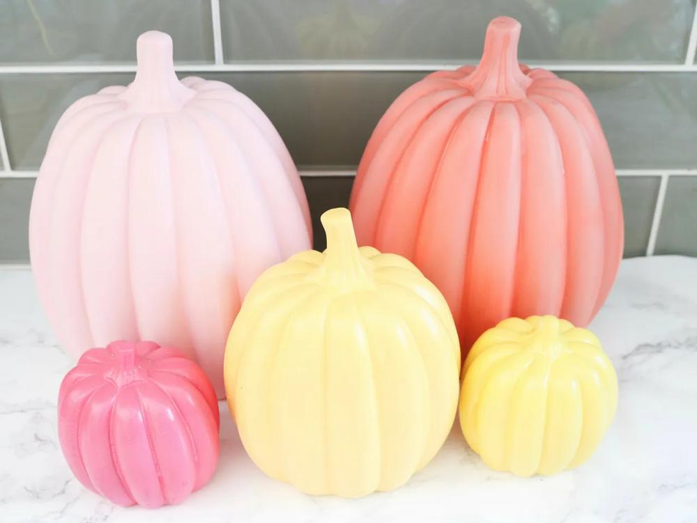 DIY Pastel Pumpkin Centerpiece step 1