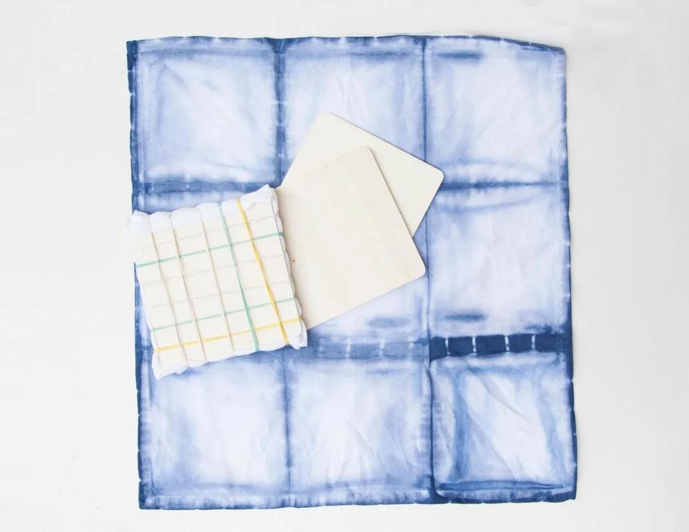 Shibori Napkin Wrapped Party Favor step 7 part 1