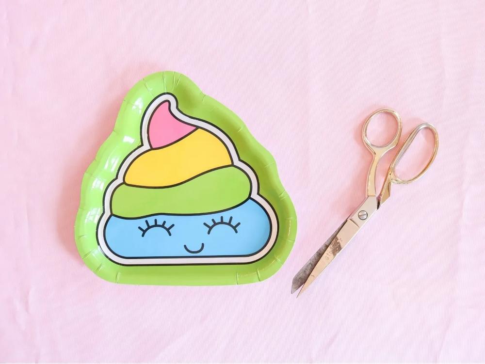 DIY Rainbow Poop Emoji Tote Bag step 1 part 1