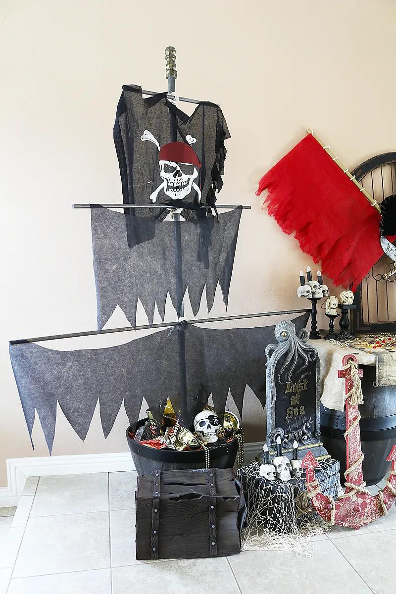 Dead Men Tell No Tales Pirate Party - Pirate Ship Mast