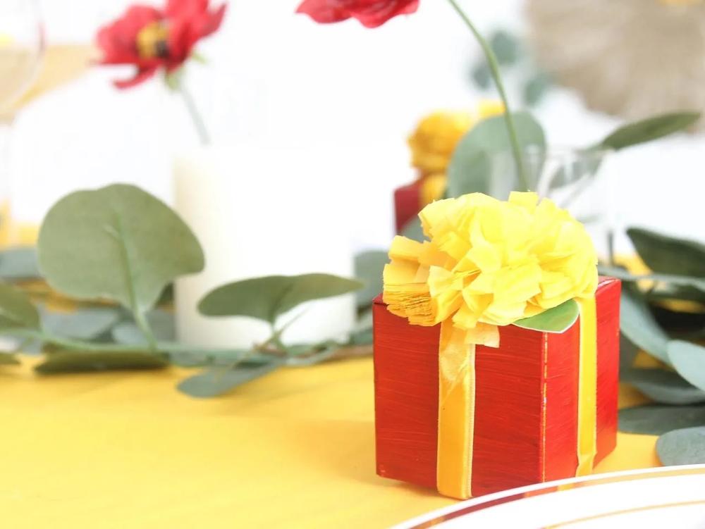 DIY Marigold Favor Box step 7