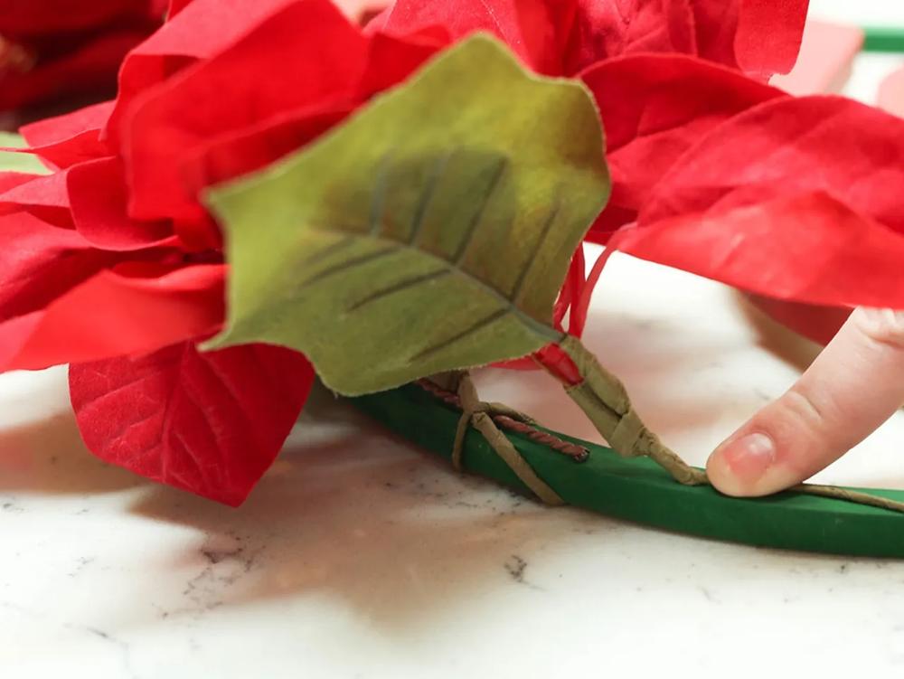DIY Sweetheart Chair Hoop Wreath step 3