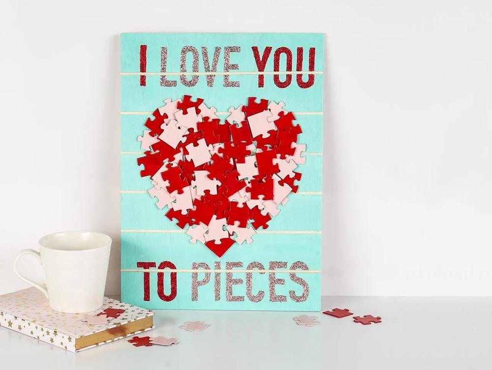 Love you to Pieces Valentine Sign Idea step 8