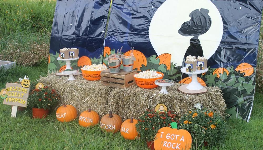 It's the Great Pumpkin Charlie Brown Outdoor Movie Party