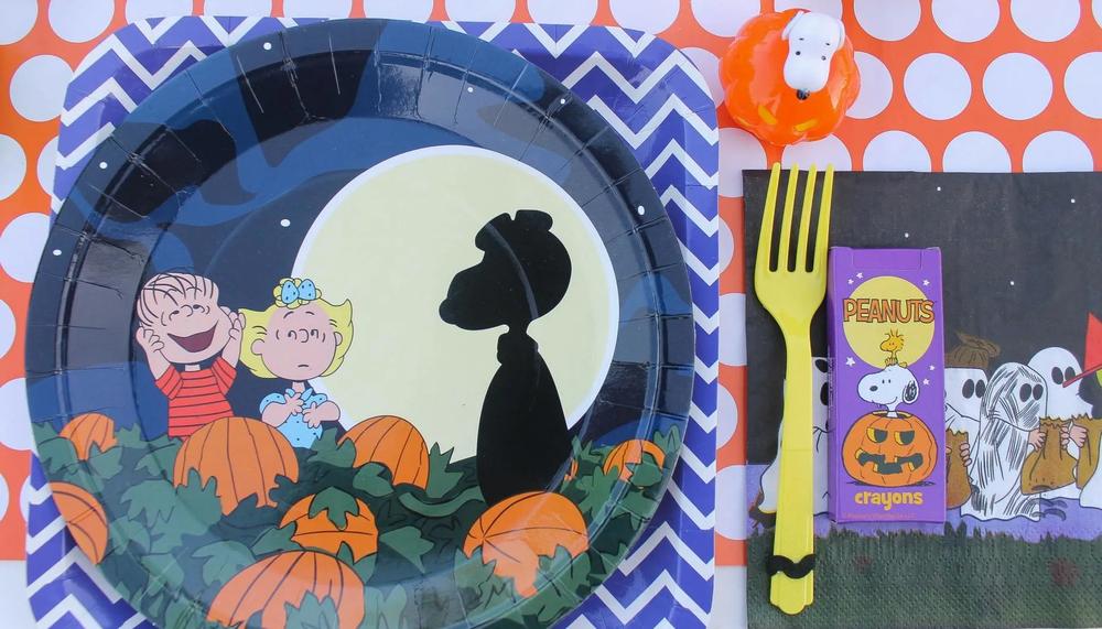 It's the Great Pumpkin Charlie Brown Outdoor Movie Party