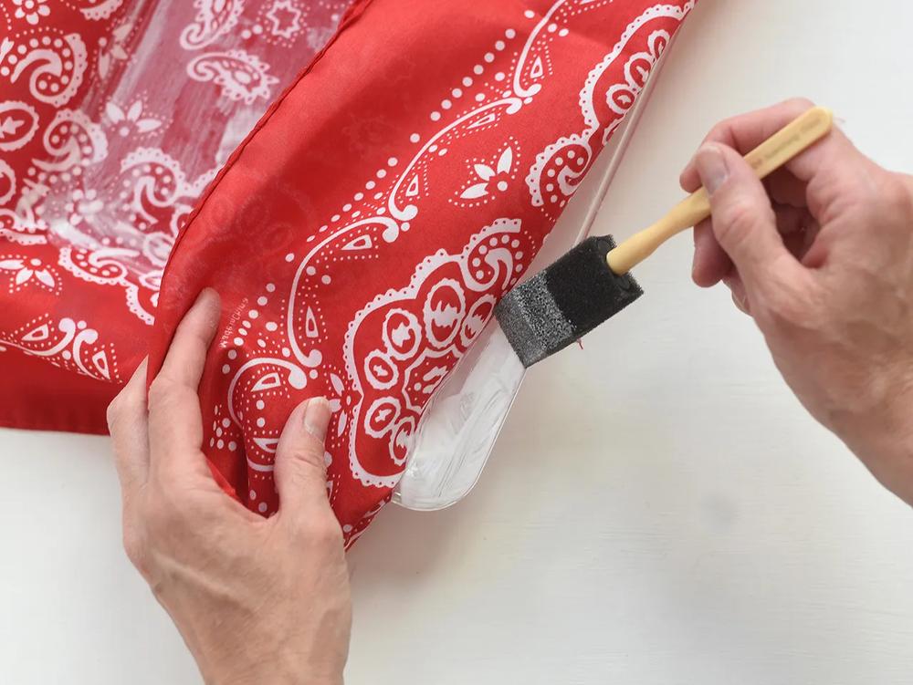 DIY Fourth of July Fabric Wrapped Tray step 4