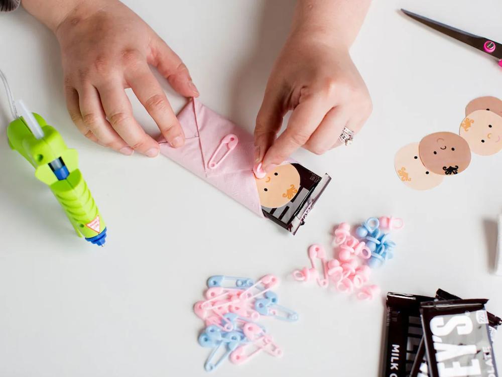 Baby Shower Candy Bar Favor Idea step 2 part 2