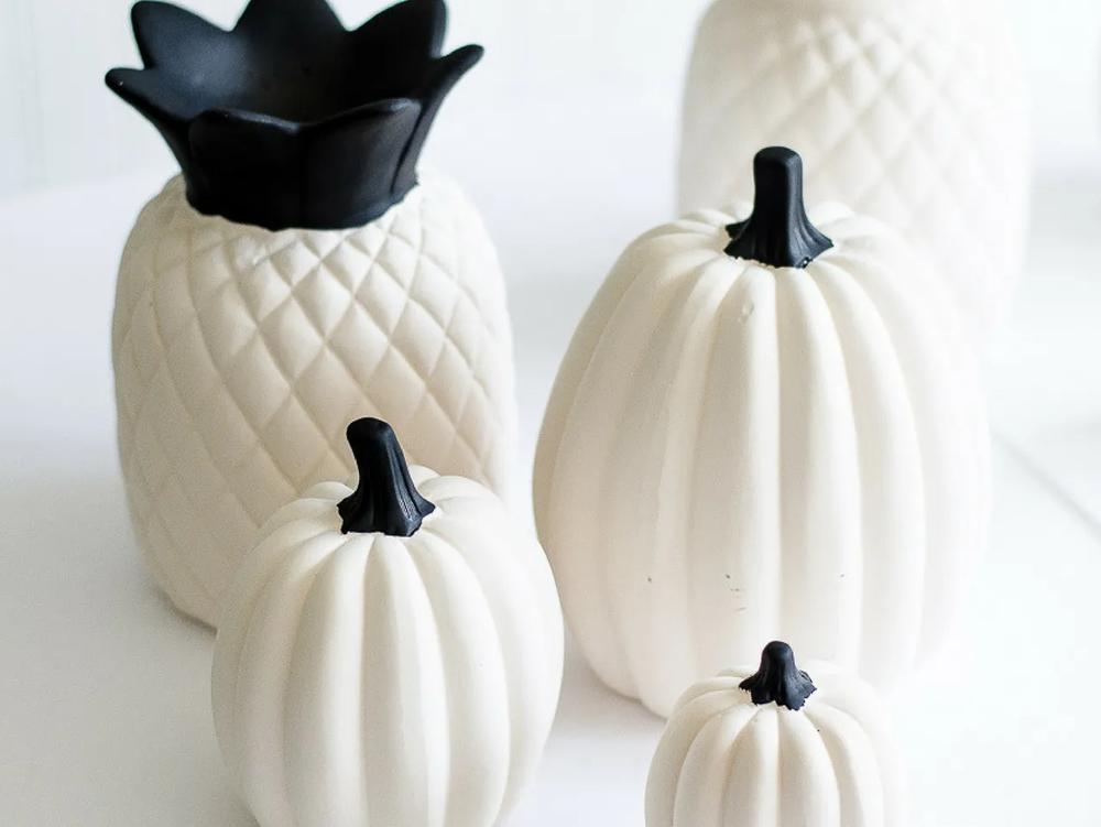 Halloween Pumpkins and Pineapples Centerpiece step 1
