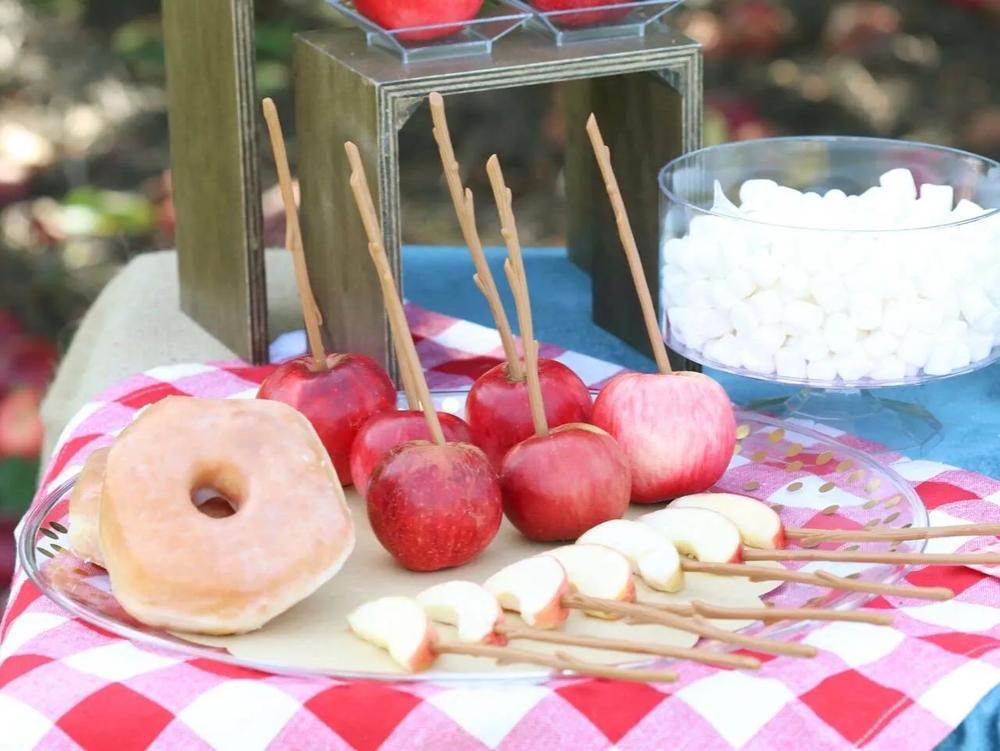 Caramel Apple Dipping Station step 6 part 2