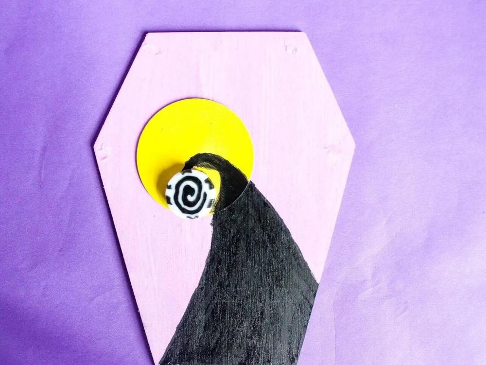 DIY Coffin Place Card step 4