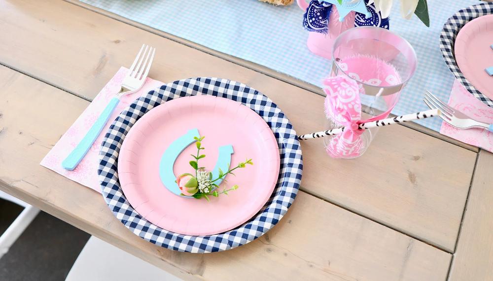 cowboy-or-cowgirl-gender-reveal-party