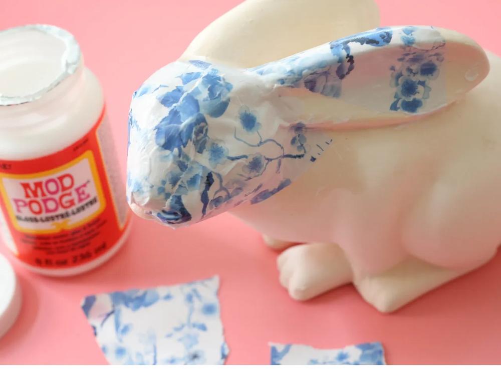 DIY Decoupage Chinoiserie Table Decor step 3 part 1