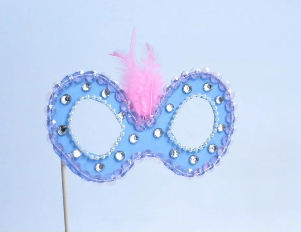 DIY Marie Antoinette Mask Favors step 7