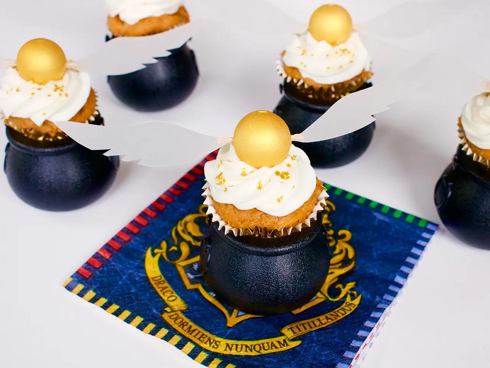 Golden Snitch Topped Butterbeer Cupcakes step 9