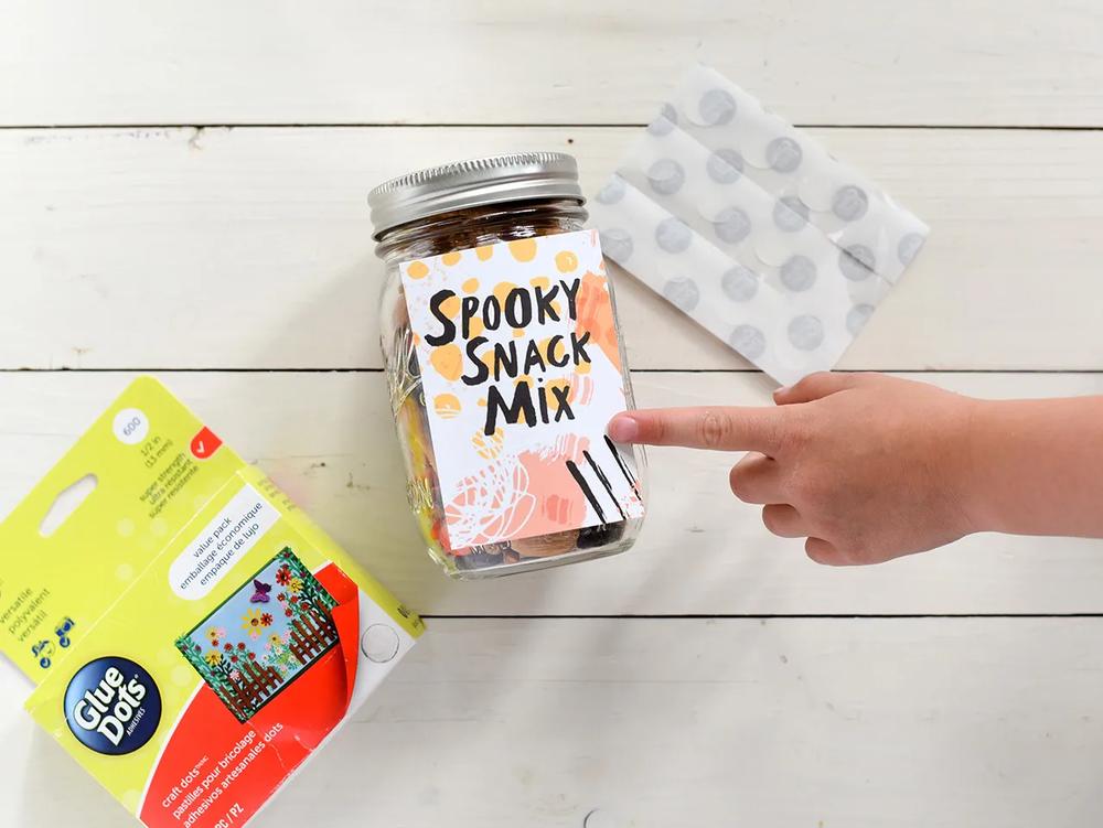 Halloween Snack Mix Printable and Recipe step 3